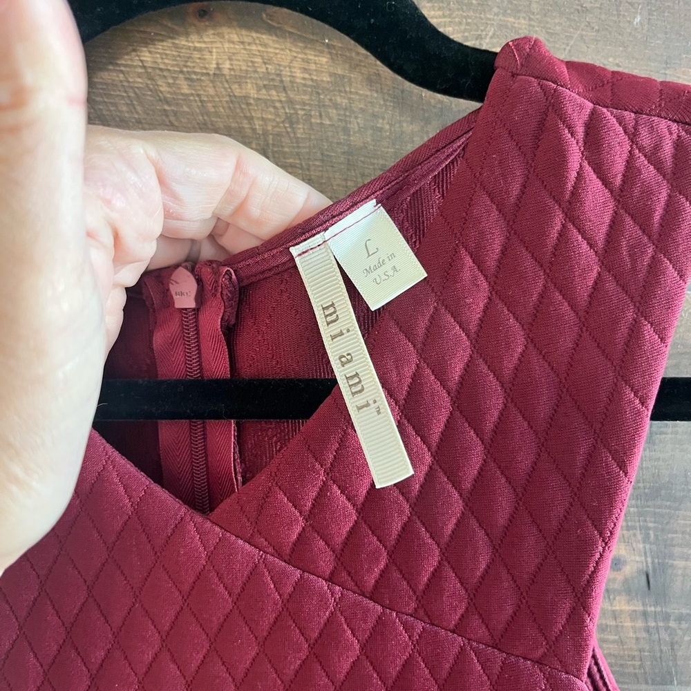 miami Quilted Strapless Dress in Burgundy - Picture 3 of 3